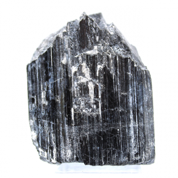 Turmalina negra en bruto