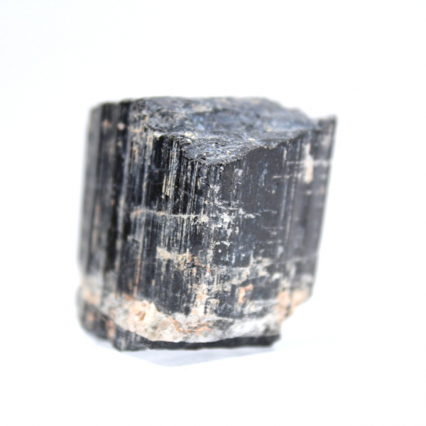 Cristal de turmalina en bruto