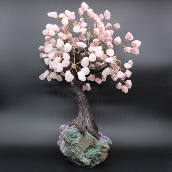 Árbol mineral con base de amatista y hojas de cuarzo rosa