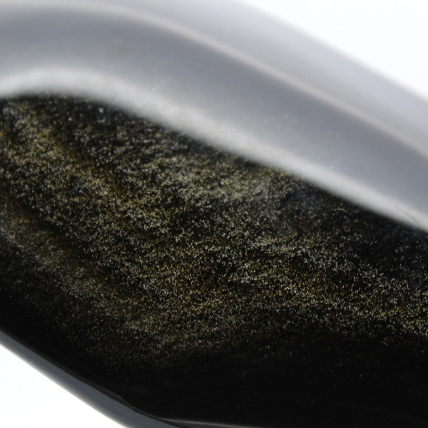 Piedra de obsidiana dorada