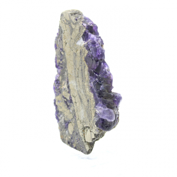 Rebanada de piedra de fluorita pirita pulida