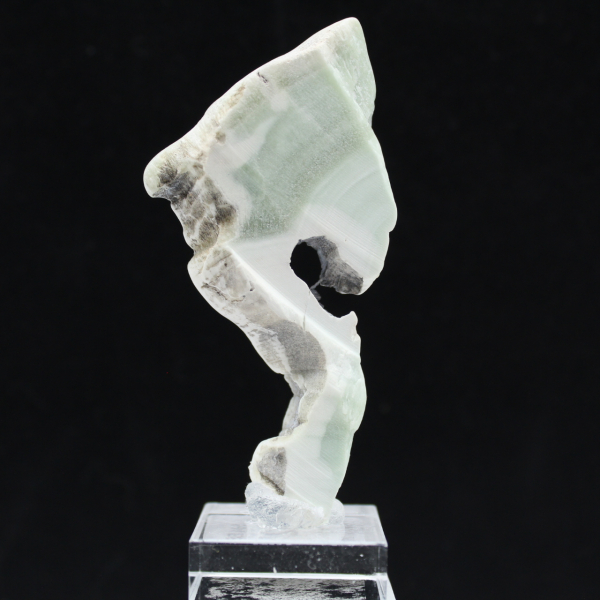 Rebanada auténtica y pulida de piedra de aragonita verde