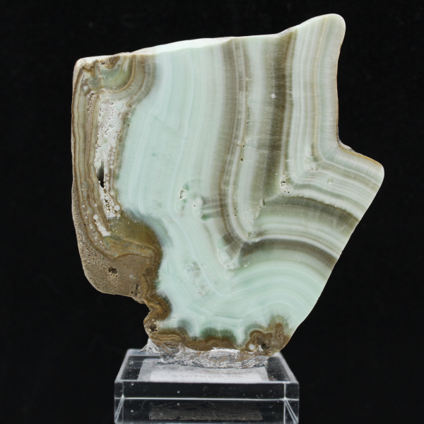 Rebanada de aragonita verde para colección de minerales