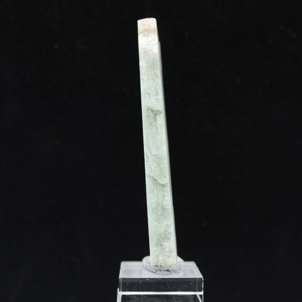 Piedra de aragonita verde ideal para colección
