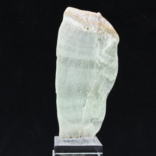 Piedra de aragonita verde ideal para colección
