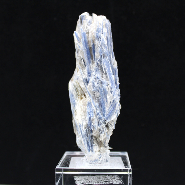 Cristales de cianita