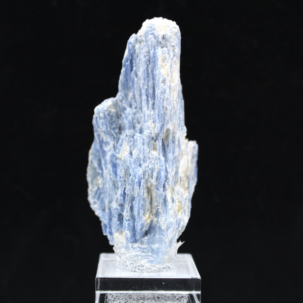 Cristales de cianita