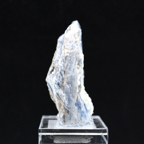 Cristales de cianita