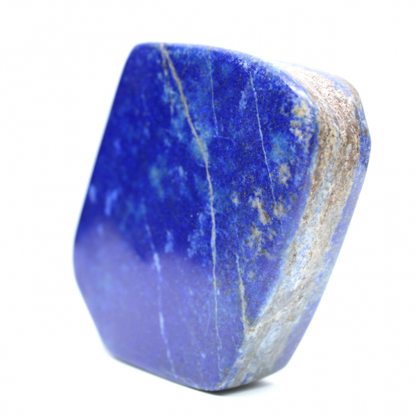 Bloque decorativo de lapislázuli pulido procedente de Afganistán.