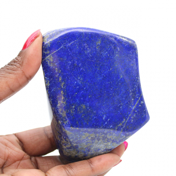 Ejemplar de lapislázuli pulido, piedra natural de Afganistán