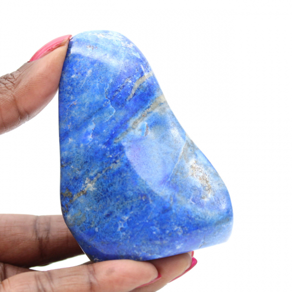 Piedra coleccionable de lapislázuli pulido, forma única