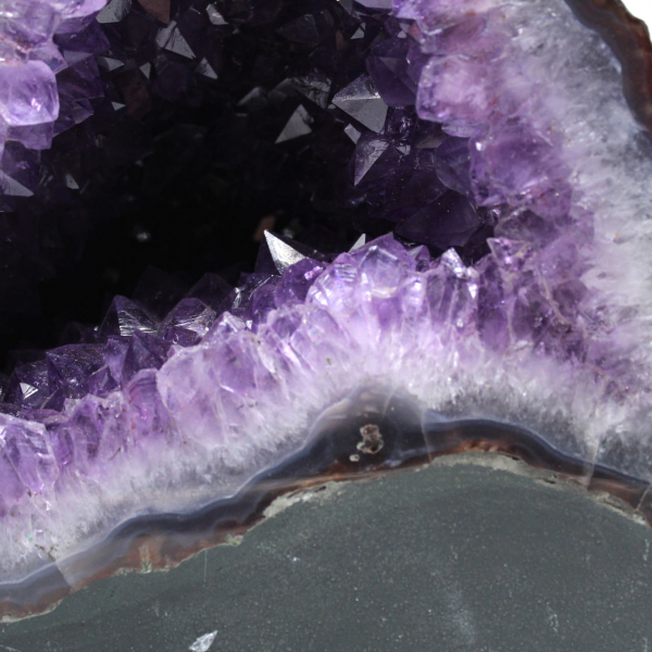  Geoda de amatista de Brasil con cristales morados para coleccionistas