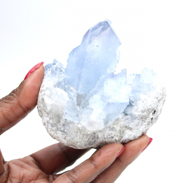 Geoda de celestita azul rara de Madagascar