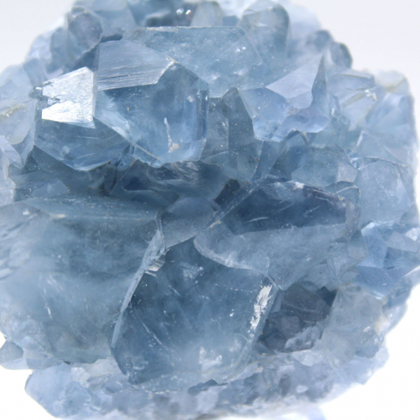 Bloque cristalino de celestita azul de Madagascar