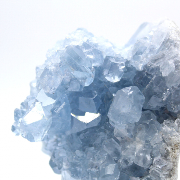 Auténtica geoda de celestita azul de Madagascar