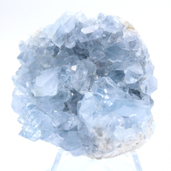 Geoda de celestita azul, mineral natural de Madagascar