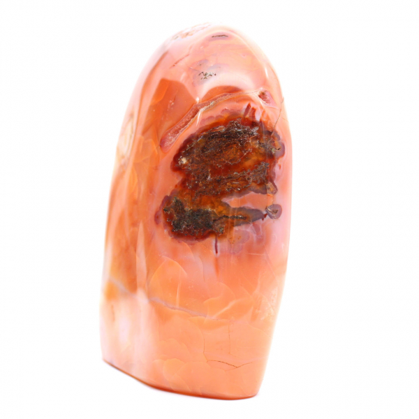 Gran cornalina pulida de Madagascar: mineral rojo anaranjado para colección y decoración.