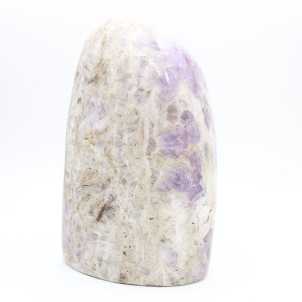 Gran amatista pulida, prestigioso mineral ornamental, Madagascar