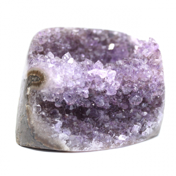 Geoda de amatista brasileña: decoración y mineralogía