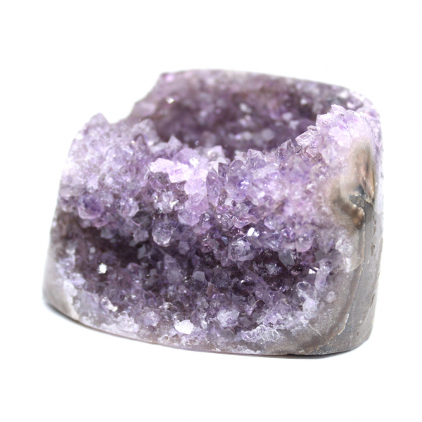 Geoda de amatista brasileña: decoración y mineralogía