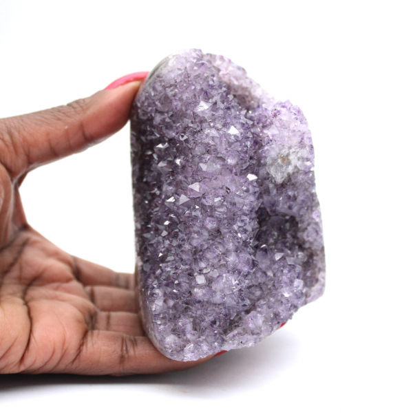 Ejemplar de amatista de Brasil: geoda mineral única