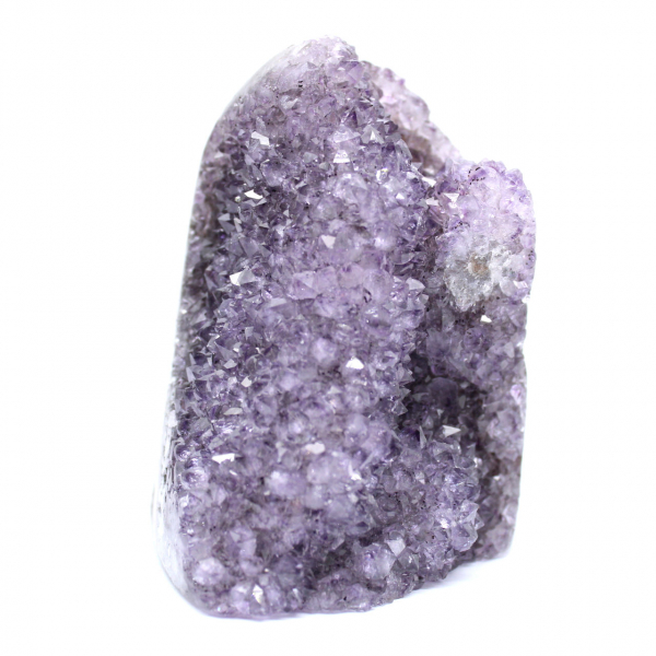 Ejemplar de amatista de Brasil: geoda mineral única
