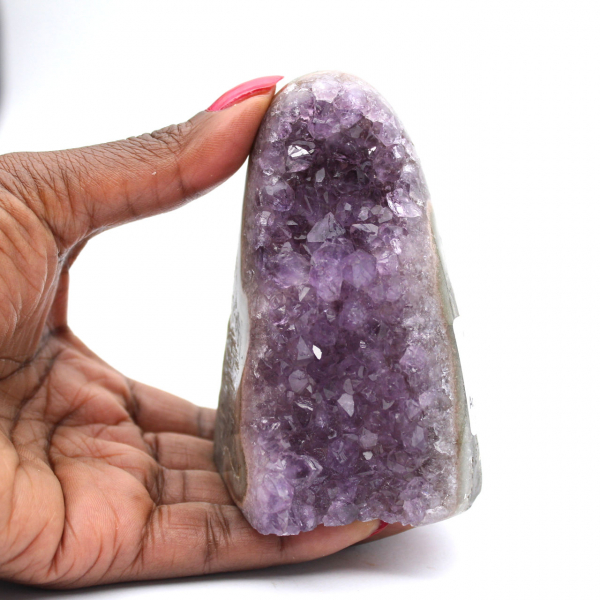 Drusa de amatista brasileña: Mineral para decoración de interiores