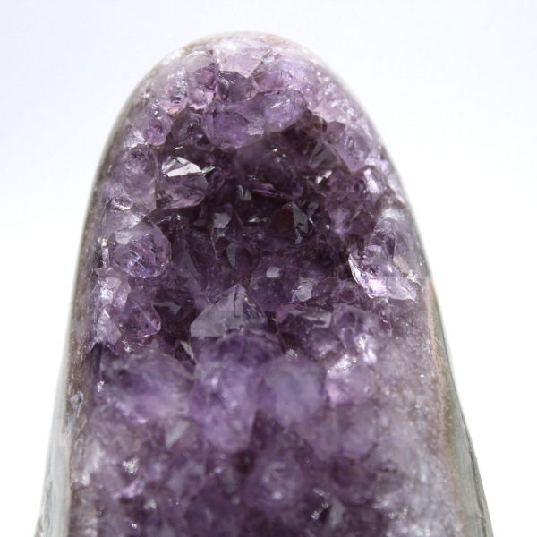 Drusa de amatista brasileña: Mineral para decoración de interiores