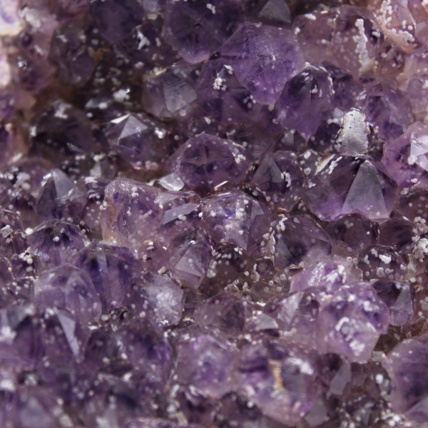 Geoda de amatista, cristal violeta
