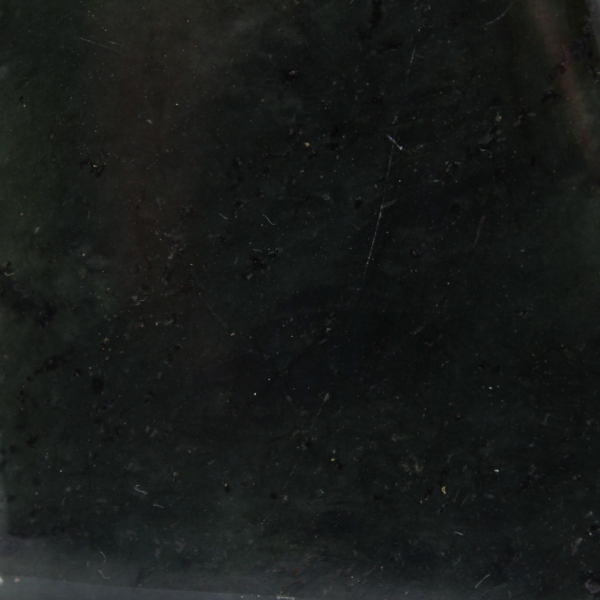 Labradorita pulida, ejemplar compacto de Madagascar