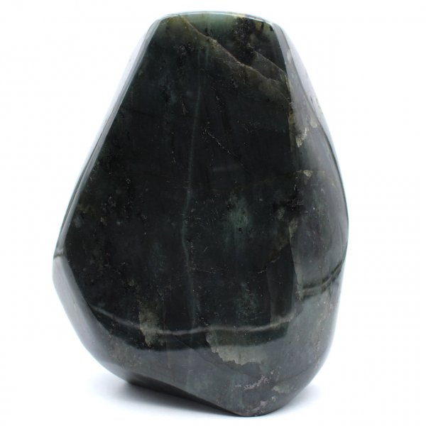 Gran pieza pulida de labradorita de Madagascar