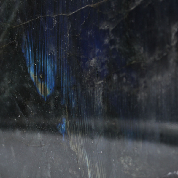 Labradorita pulida auténtica de Madagascar, pieza decorativa