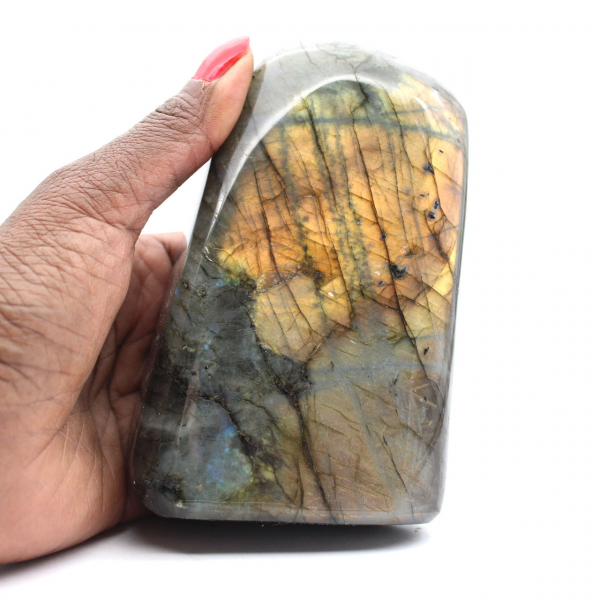 Labradorita pulida, ejemplar decorativo de Madagascar