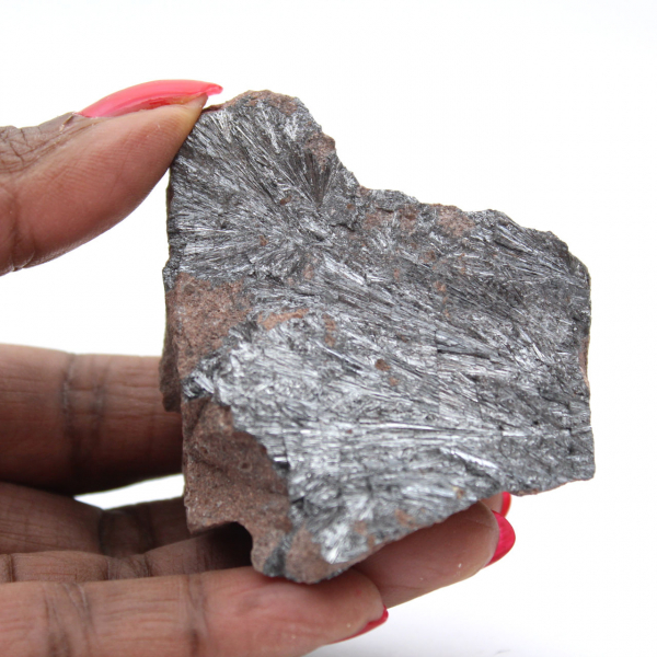 Pequeño adorno de pirolusita, cristalización