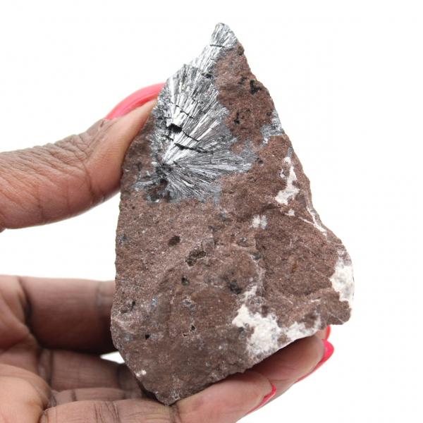 Pirolusita, una roca de colección con hermosas cristalizaciones.