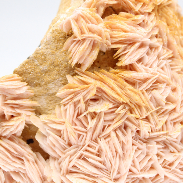 Cristales de barita naranja de Marruecos para coleccionistas.