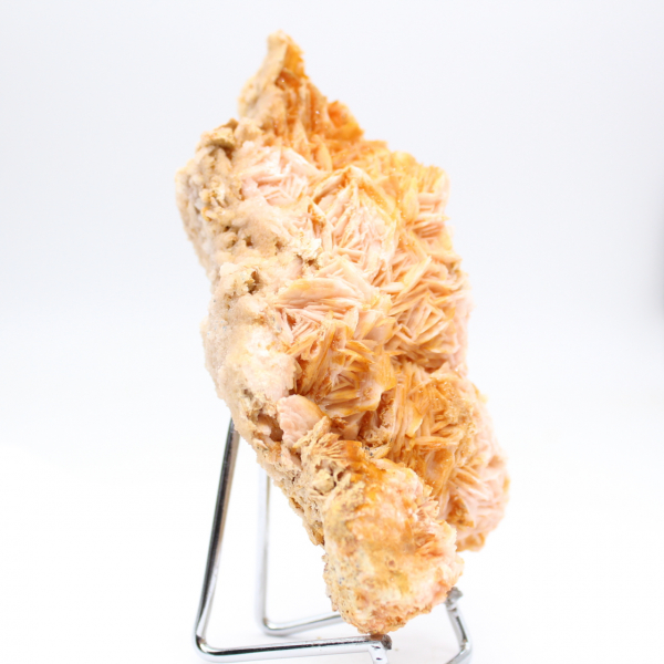 Barita naranja de Marruecos, ejemplar cristalizado.