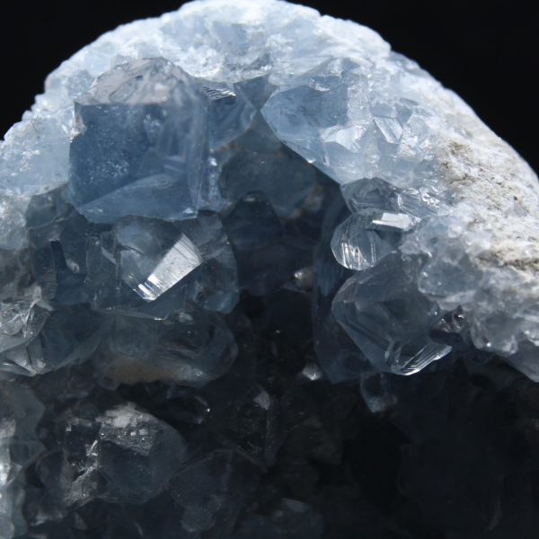 Muestra de celestina cruda - Cristalización de Madagascar