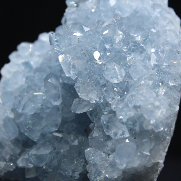 Geoda de celestina pequeña: mineral de colección