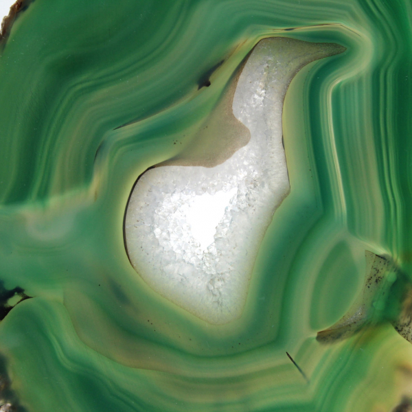 Ejemplar de ágata verde en rodajas – Origen: Brasil 240 g