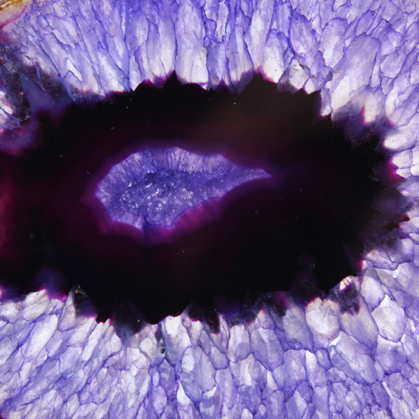 Pequeña lámina decorativa de ágata púrpura brasileña