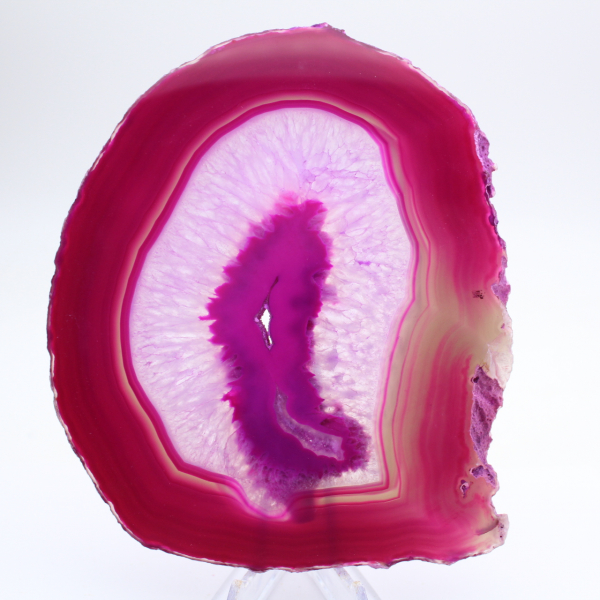 Ágata rebanada pulida teñida de rosa