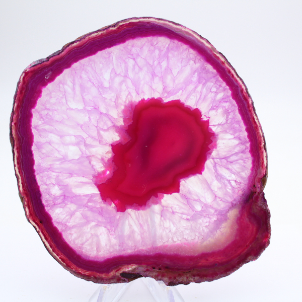 Rebanada decorativa de ágata teñida de rosa