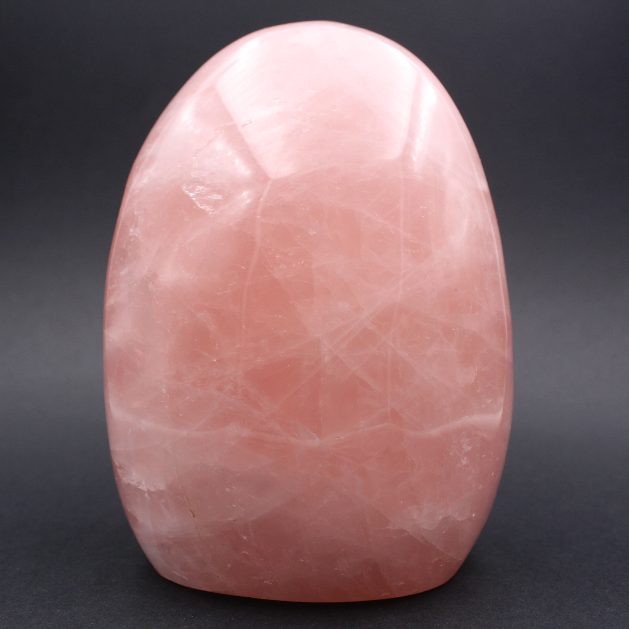Gran bloque pulido de cuarzo rosa