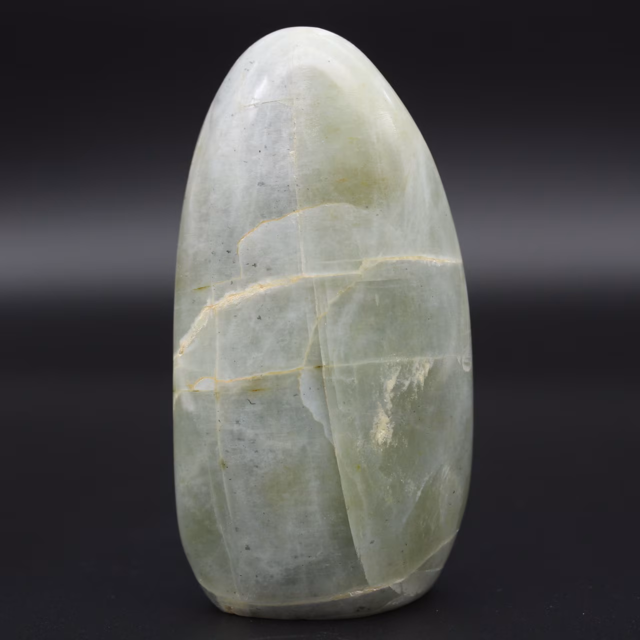 Piedra garnierita pulida