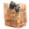 Cristales de mica negra sobre bloque de calcita naranja - 0