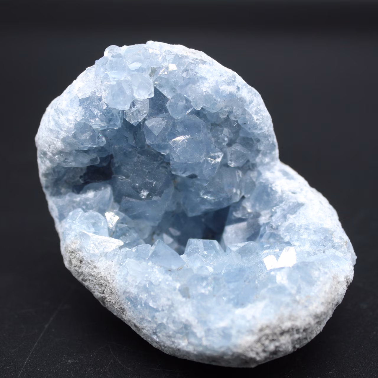 Bloque de Celestita natural cristalizada