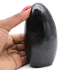 Forma pulida de turmalina negra - 0