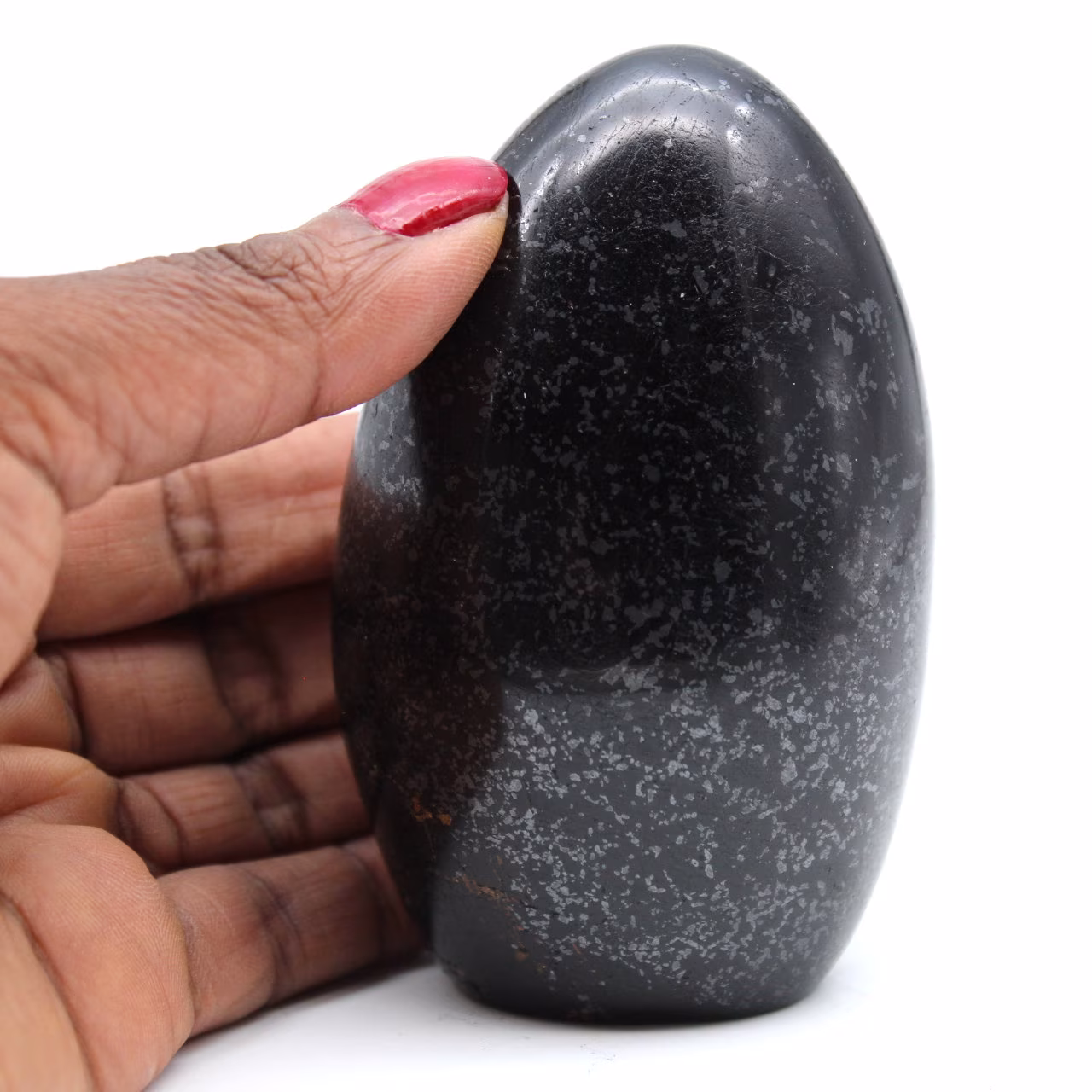Turmalina negra natural pulida