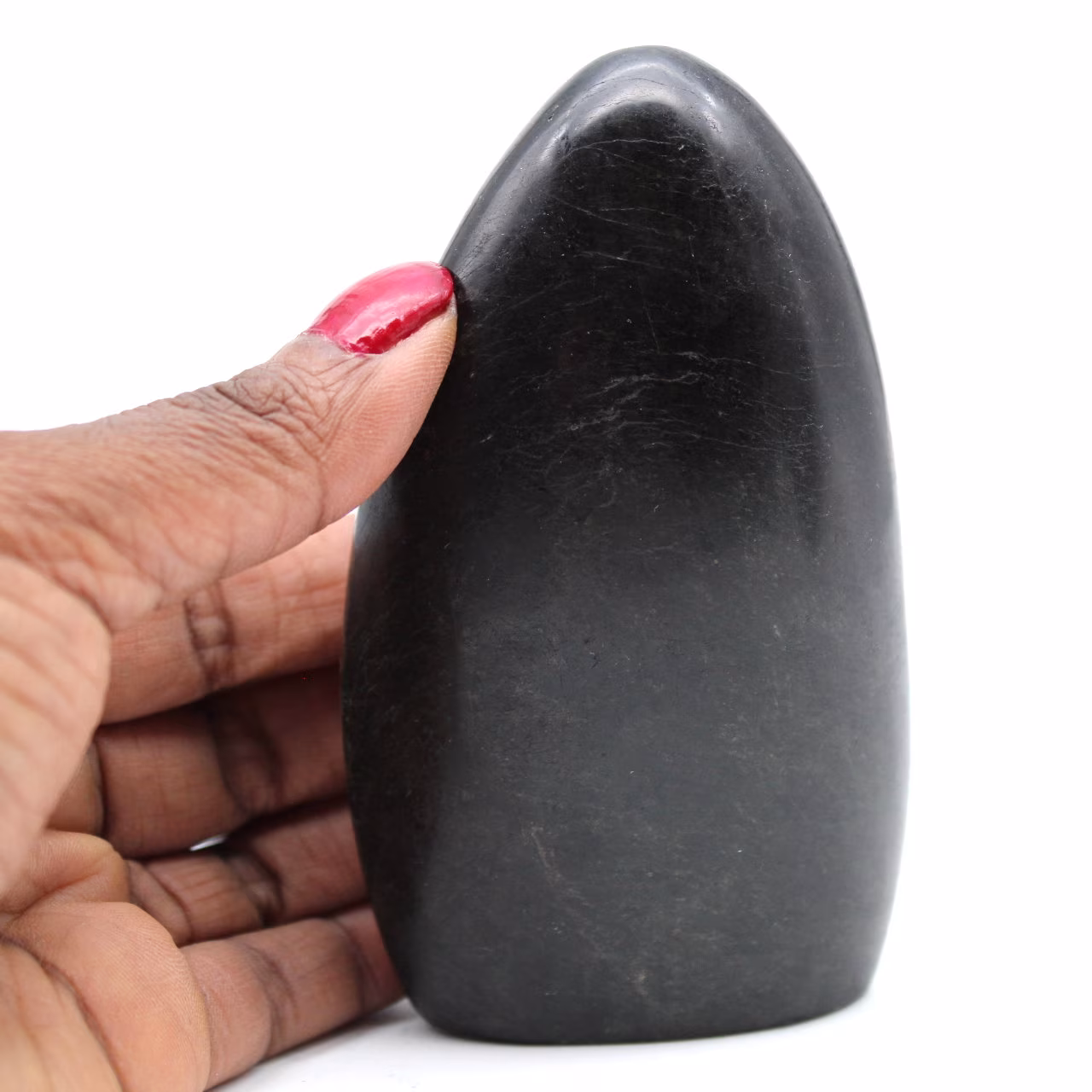 Piedra de turmalina negra natural